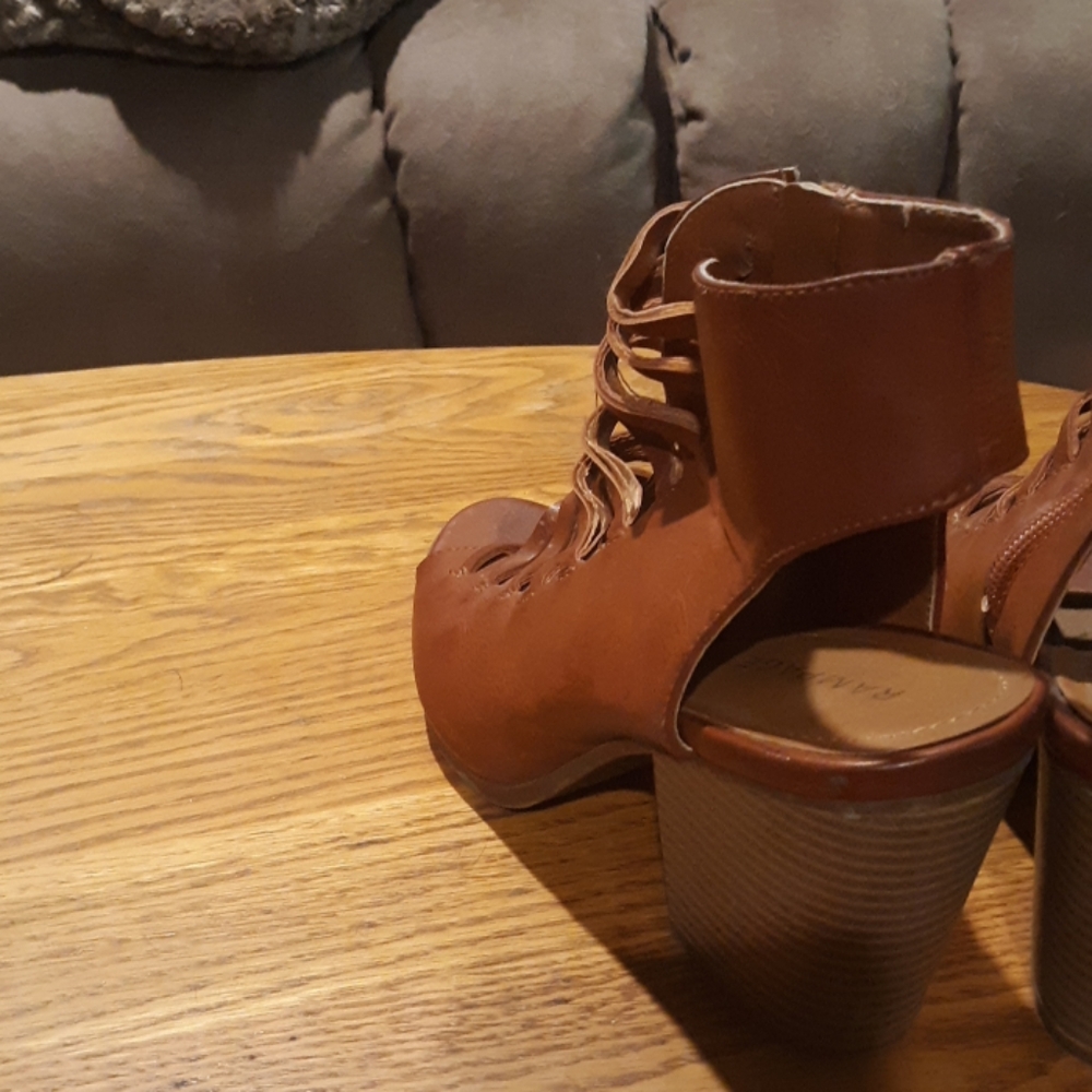 Shoes - Picture 2 of 3